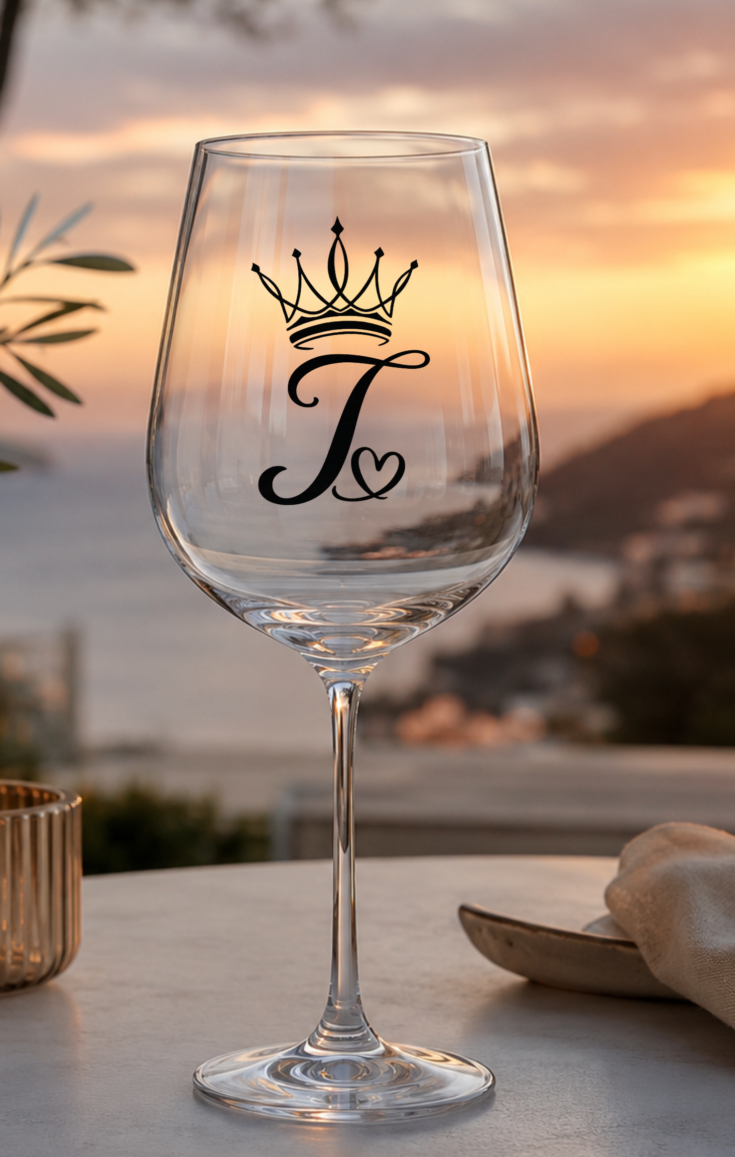 Crown Alphabet BLACK